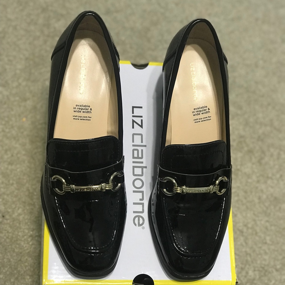 Liz Claiborne 7.5 Black and Gold shoes